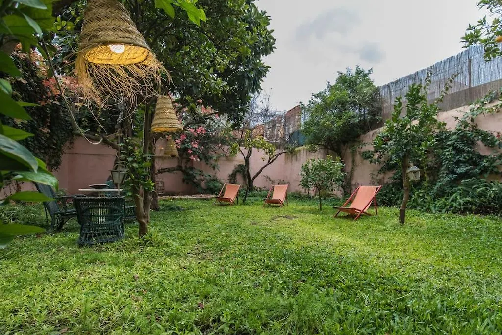 Апартаменты Secret Garden House Лиссабон