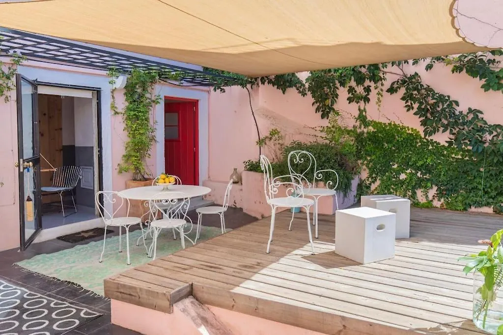 Апартаменты Secret Garden House Лиссабон